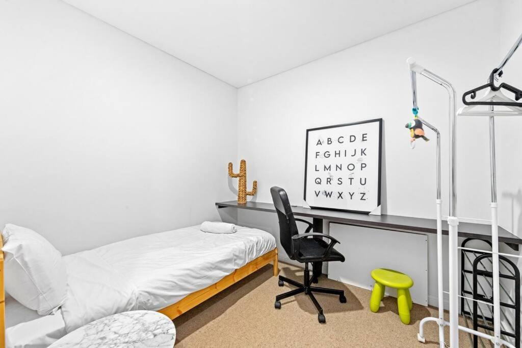 Four Bedroom Apartment With Facilities In Olympic Park Sydney Eksteriør billede