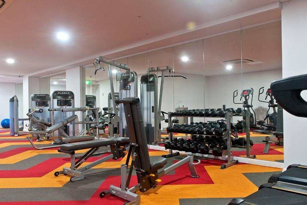 Four Bedroom Apartment With Facilities In Olympic Park Sydney Eksteriør billede